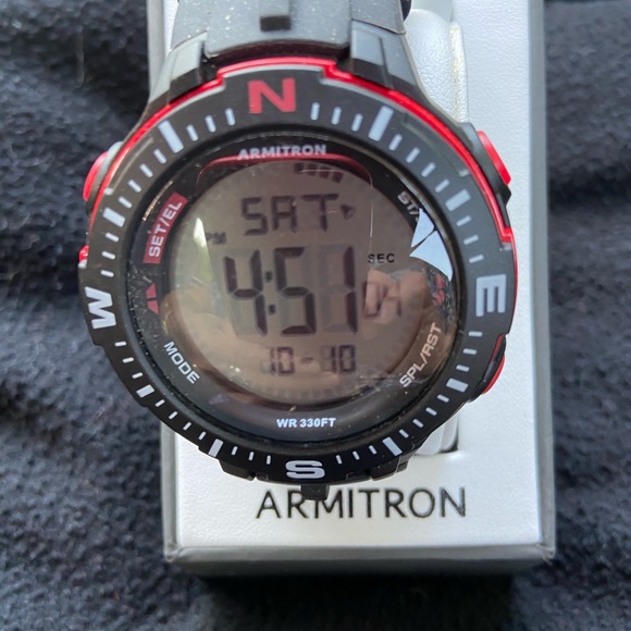 Watch - Picture 3 of 4